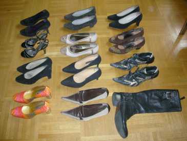 Photo: Sells Shoes Women - DIVERS MARQUES - A VENDRE CHAUSSURES CUIR BOTTE, BALLERINE, TALONS