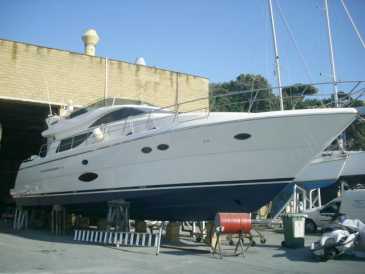 Photo: Sells Boat UNIESSE - 58 FLY