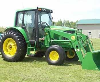 Photo: Sells Agricultural vehicle JOHN DEERE - 6320