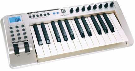 Photo: Sells Piano and synthetizer EVOLUTION - MK425C