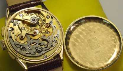 Photo: Sells Chronograph watch Men - UNIVERSAL GENEVE - UNIVERSAL GENEVE