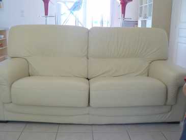 Photo: Sells Furniture and household appliance CANAPE - CANAPE CUIR BEIGE