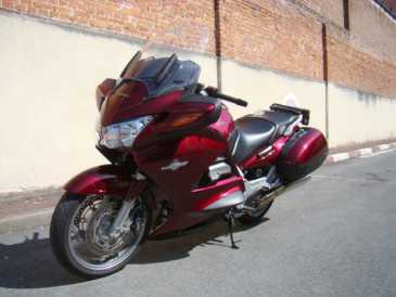 Photo: Sells Motorbike 1300 cc - HONDA - ST
