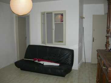 Photo: Rents 1 bedroom apartment 38 m2 (409 ft2)