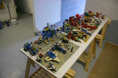 Photo: Sells Lego / playmobil / meccano LEGO