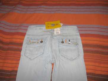 Photo: Sells Clothing Women - CACHE CACHE - JEAN
