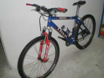 Photo: Sells Bicycle TREK 800 - TREK 800