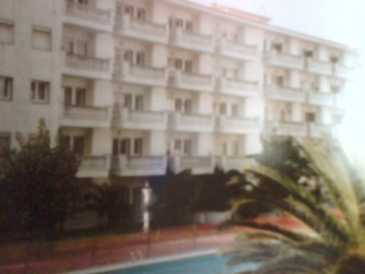 Photo: Sells 4 bedrooms apartment 70 m2 (753 ft2)