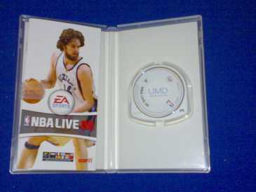 Photo: Sells Video game EA GAMES - UMD PSP - NBA LIVE 2008