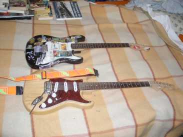 Photo: Sells 2 Guitars FENDER - TRIBUTE LEGACY