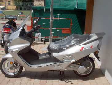Photo: Sells Scooter 250 cc - JONWAY - RANGER