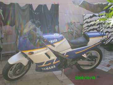 Photo: Sells Motorbike 750 cc - YAMAHA - FZ