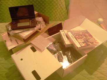 Photo: Sells Gaming console NINTENDO - DS LITE