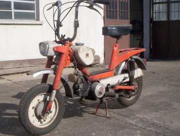 Photo: Sells Motorbike 50 cc - BENELLI