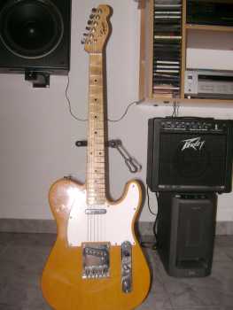 Photo: Sells Guitar SQUIER FENDER - TELECASTER AFFINITY