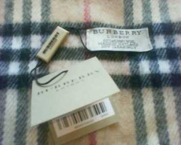 Photo: Sells Clothing BURBERRY - COULEUR CAMEL
