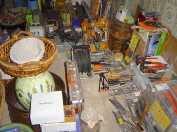 Photo: Sells Do-it-yourself and tool