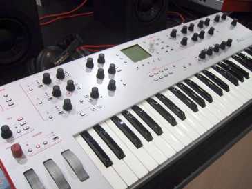 Photo: Sells Synthetizer ALESIS ION - ION