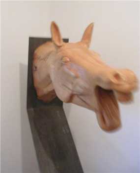 Photo: Sells Statue Wood - EQUINO - Contemporary