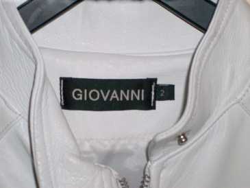 Photo: Sells Clothing Women - GIOVANNI