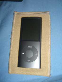 Photo: Sells MP3 player APPLE - IPOD NANO CHROMATIQUE