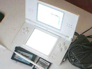Photo: Sells Gaming console NINTENDO - BLANCHE