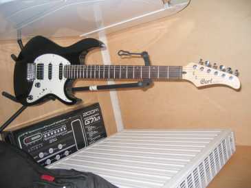 Photo: Sells Guitar CORT - G210