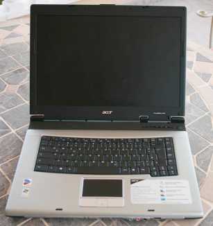 Photo: Sells Laptop computer ACER - 4064WLMI