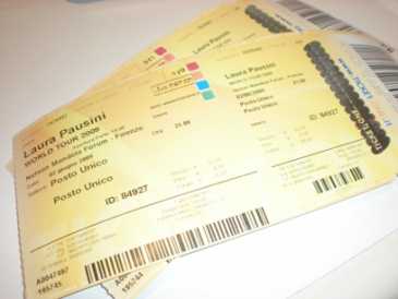Photo: Sells Concert tickets LAURA PAUSINI WORLD TOUR 09 @ FIRENZE (2 GIUGNO) - NELSON MANDELA FORUM