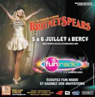 Photo: Sells Concert ticket CIRCUS TOUR STARRING BRITNEY SPEARS : 4 JUILLET - PALAIS OMNISPORT DE BERCY A PARIS