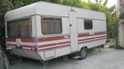 Photo: Gives for free Caravan and trailer MESSAGER
