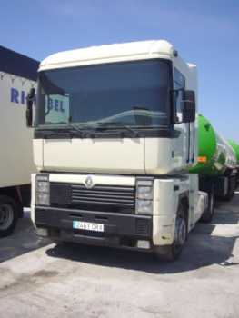 Photo: Sells Truck and utility RENAULT - TRACTORA RENAULT MAGNUM 400