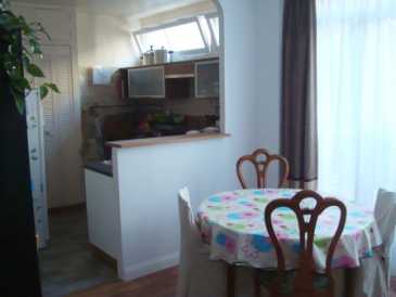 Photo: Rents 2 bedrooms apartment 64 m2 (689 ft2)