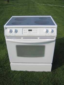 Photo: Sells Electric household appliance FRIGIDAIRE - VITRO CERAMIQUE