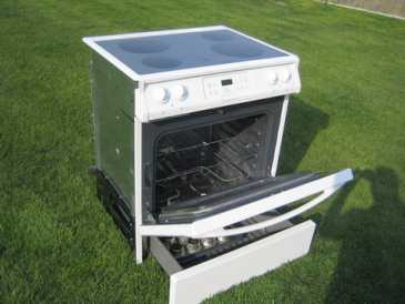 Photo: Sells Electric household appliance FRIGIDAIRE - VITRO CERAMIQUE