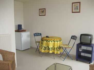 Photo: Rents 1 bedroom apartment 28 m2 (301 ft2)