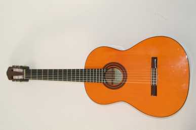 Photo: Sells Guitar CONDE HERMANOS - EF5