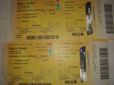 Photo: Sells Concert ticket CONCERTO VASCO ROSSI - MILANO