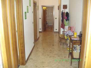 Photo: Sells 6 bedrooms apartment 128 m2 (1,378 ft2)
