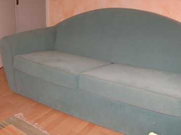 Photo: Sells Sofa for 3 FLY