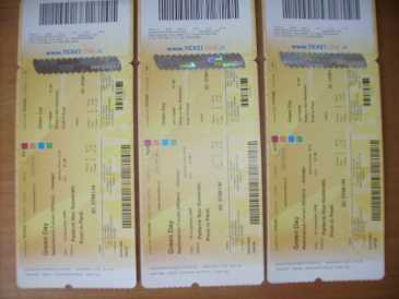 Photo: Sells Concert tickets CONCERTO GREEN DAY MILANO 10/11/2009 - MILANO MEDIOLANUM FORUM