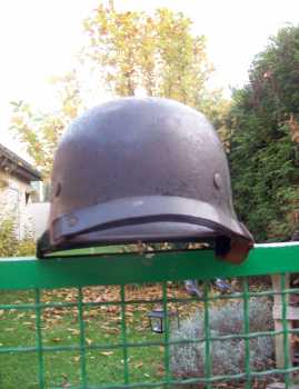 Photo: Sells Helmet Between 1939 and 1945