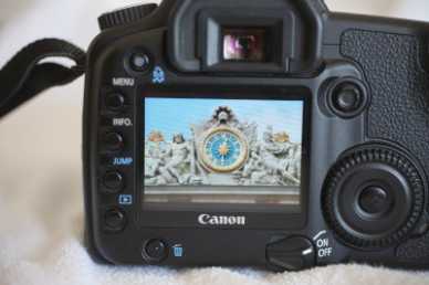 Photo: Sells Camera CANON - EOS 30D