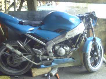 Photo: Sells Motorbike 50 cc - YAMAHA - TZR