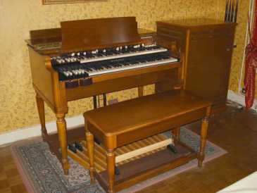 Hammond Piano