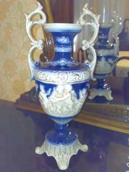Photo: Sells Ceramics TRITTICO IN PORCELLANA CON DECORAZIONI IN RILIEVO - Pot