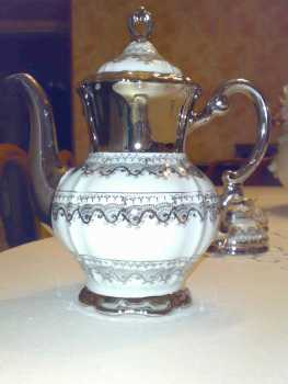 Photo: Sells 8 Porcelains SERVIZIO IN PORCELLANA FINISSIMA DEL 1900