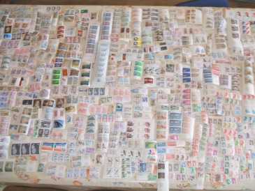 Photo: Sells 1000 Stampss batches TIMBRES