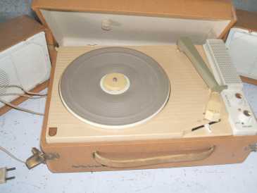Photo: Sells Furniture and household appliance PHILIPS - TOURNE DISQUE