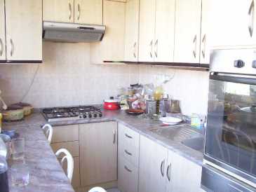 Photo: Sells 4 bedrooms apartment 76 m2 (818 ft2)